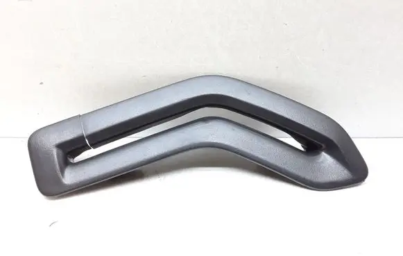 Volvo V50 Seat belt trim 8665745