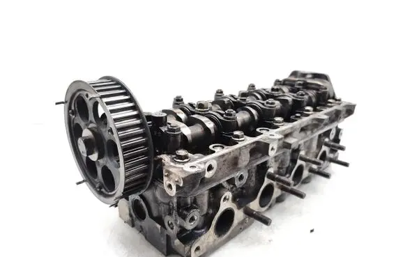 Opel Zafira B Engine head 55576872
