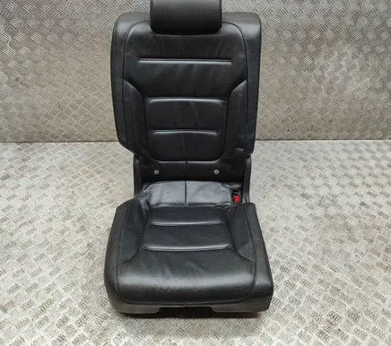 Rear seat