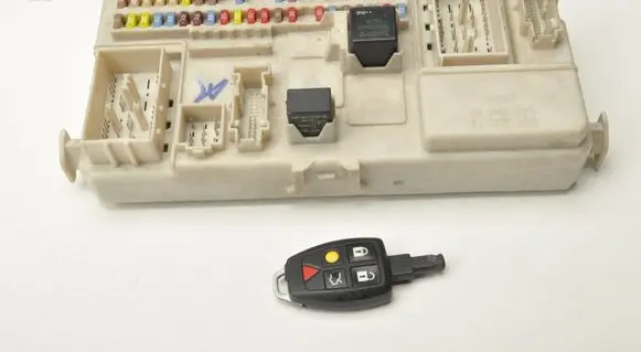 Volvo S40 Fuse box set 30728906