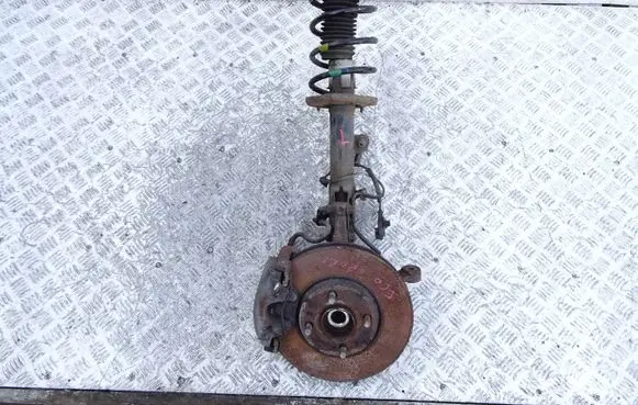 Front wheel hub spindle knuckle