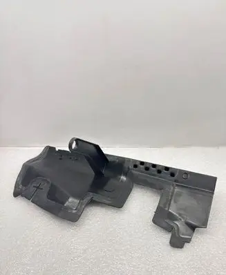 Audi A3 S3 8P Intercooler air guide/duct channel 8P4121283B