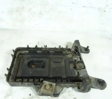 Volkswagen Golf V Battery box tray 1K0915333C