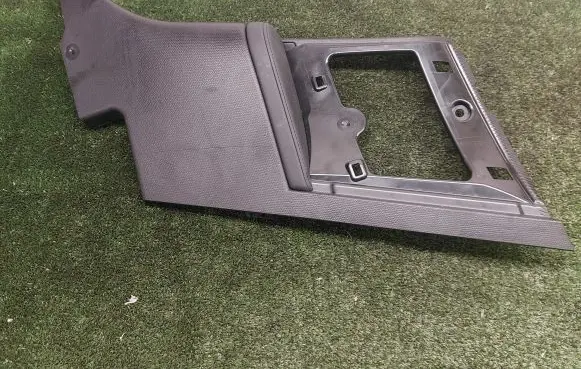 BMW i3 (B) pillar trim (bottom) 7362582