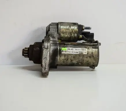 Volkswagen Golf VI Starter motor 02Z911023G