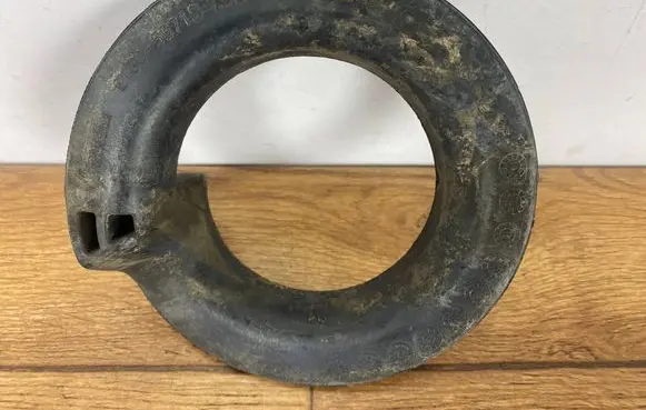 Ford Escape IV Rear coil spring rubber mount E1GC5B718AXCPI E1GC5B718AXC