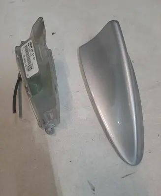 BMW 5 E60 E61 Aerial GPS antenna 6913287