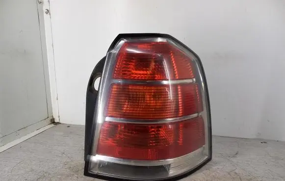 Opel Zafira B Rear/tail lights 13252448
