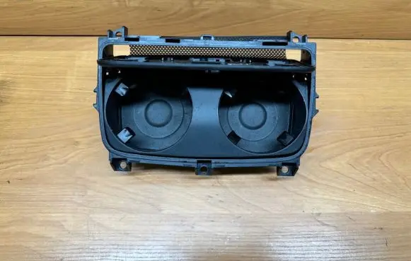 BMW 7 F01 F02 F03 F04 Cup holder front 9113863 0103201 46568