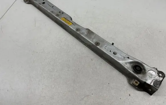 Toyota RAV 4 (XA20) Radiator mount bracket H5878