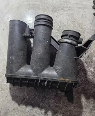 Opel Omega B1 Intake manifold 90499170