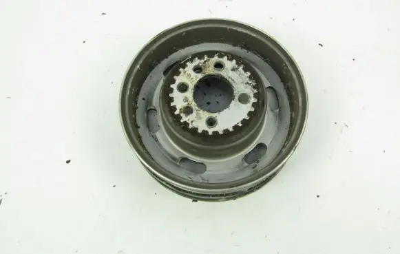 Volkswagen PASSAT B5.5 Crankshaft pulley 06A105255F