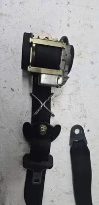 Citroen C4 I Front seatbelt B507744