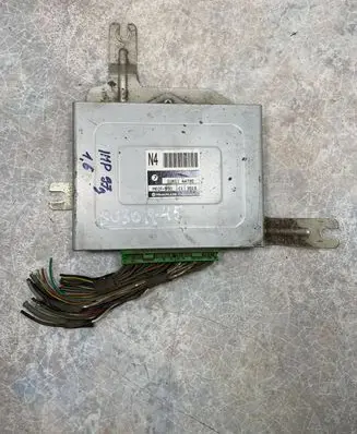 Subaru Impreza I Engine control unit/module 22611AA790 MECFB30 C13519