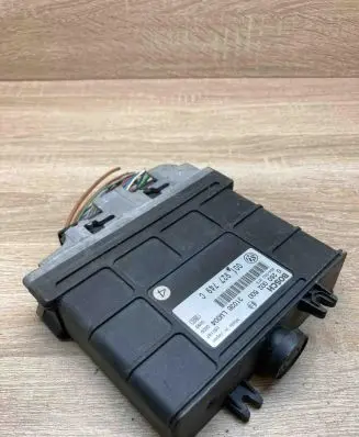Volkswagen Polo III 6N 6N2 6NF Gearbox control unit/module 001927749C 0260002500
