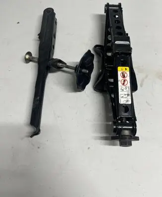 Dodge Challenger Lift Jack 04766498AA 68055402AB 52059160AC