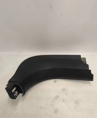 Foot area side trim