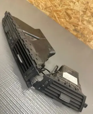 BMW 3 E90 E91 Dash center air vent grill 7144253 144821