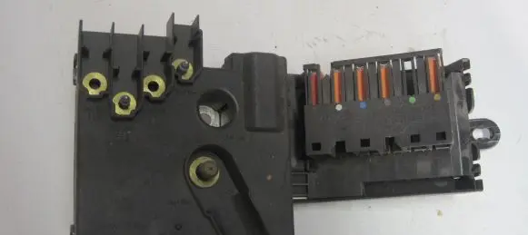 Mercedes-Benz E W211 Fuse module A2115460641