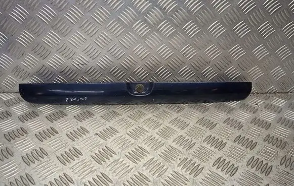 Opel Omega B2 Rear window tailgate spoiler 90379079