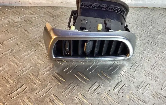 Porsche Cayenne (92A) Dashboard side air vent grill/cover trim 7P5819704A