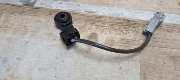 Toyota Corolla E120 E130 Detonation knock sensor 8961502020