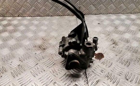 Alfa Romeo 147 Power steering pump 46758670