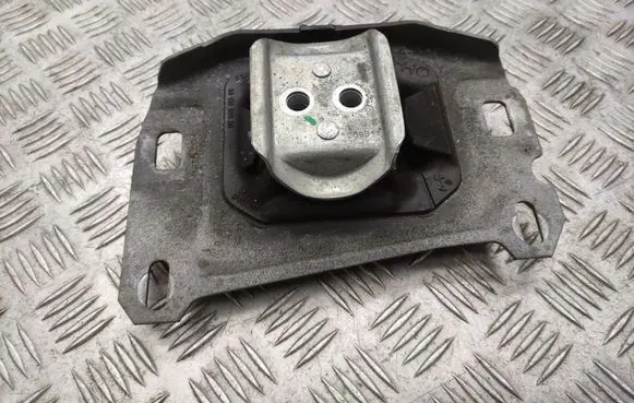 Peugeot 308 Engine mount bracket 9813699680