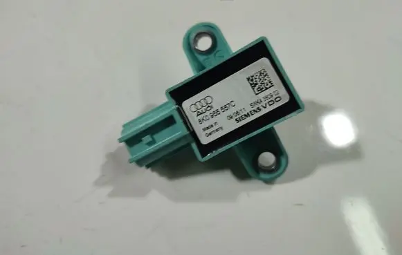 Audi A5 8T 8F Airbag deployment crash/impact sensor 8K0955557C