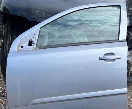 Opel Astra H Front door 