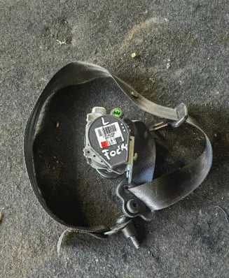 Ford Focus Front seatbelt 617231900 006L000