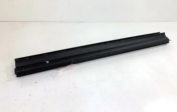 Volkswagen Transporter - Caravelle T5 Rear door window curtain/sunshade 7H5861817
