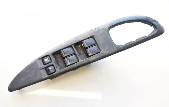 Nissan Primera Electric window control switch 80961av600 25401av640