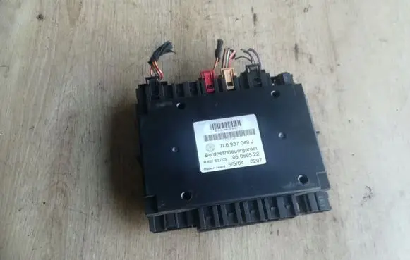 Volkswagen Touareg I Comfort/convenience module 7L6937049J