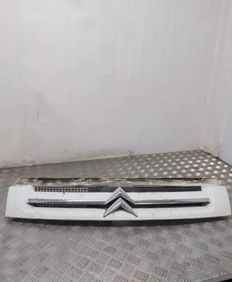 Citroen Berlingo Front bumper upper radiator grill 9644758177