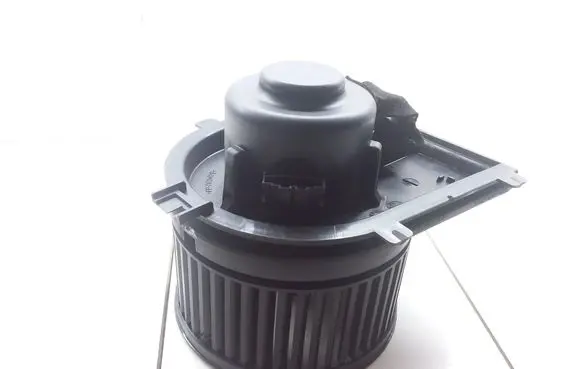 Volkswagen New Beetle Heater fan/blower 1J1819021A