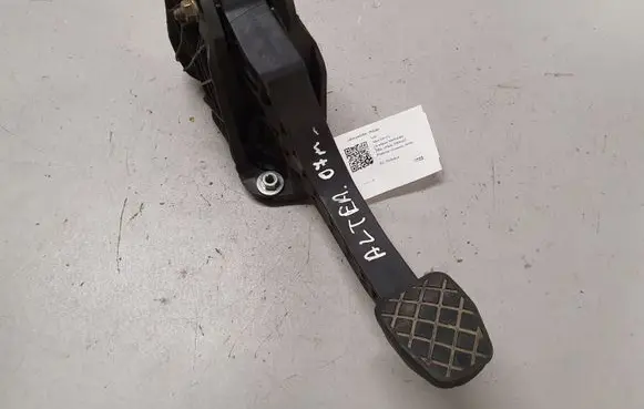 Clutch pedal