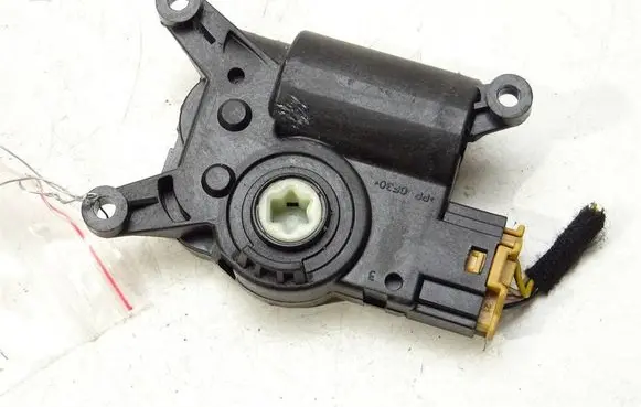 Alfa Romeo Giulia Air flap motor/actuator MR113800-4210