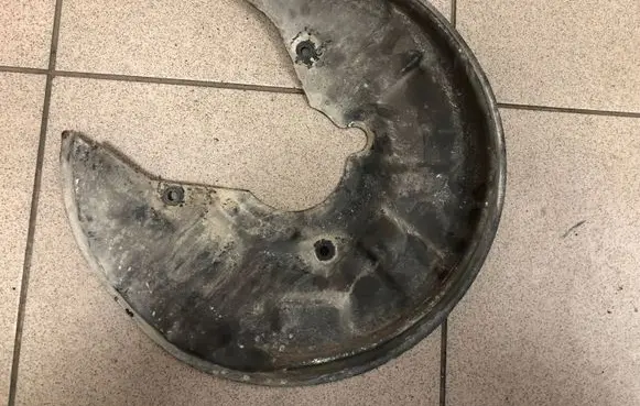 Audi A4 S4 B6 8E 8H Rear brake disc plate dust cover 