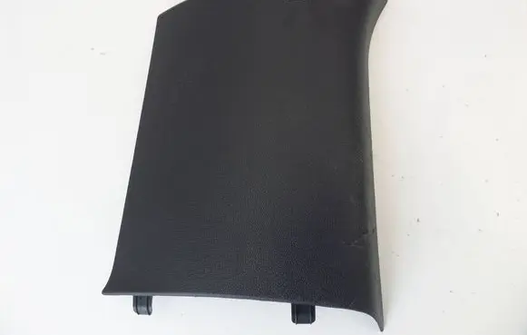 (D)pillar trim (top)