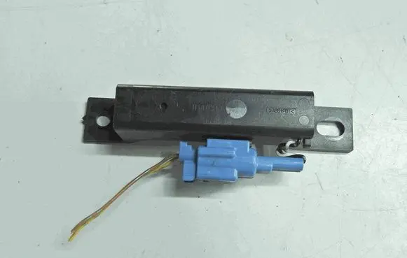 Nissan Leaf I (ZE0) Antenna control unit 