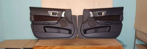 Jaguar XF Front door card panel trim ODA528 MEDIS528