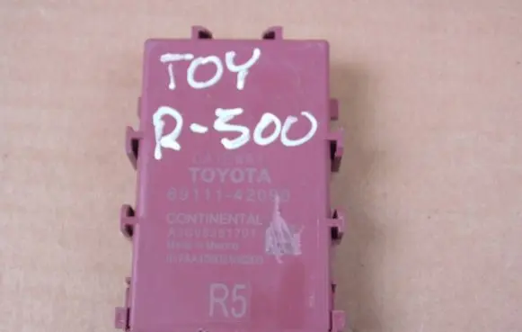 Toyota RAV 4 (XA50) Gateway control module 8911142090