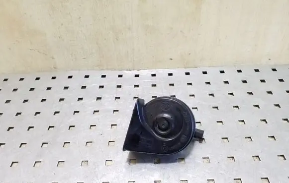 BMW 3 E92 E93 Horn signal A046522 E3005306