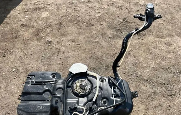 Porsche Macan (95B) Fuel tank 