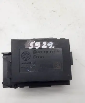 Volkswagen PASSAT B6 Ignition lock contact 3C0905843