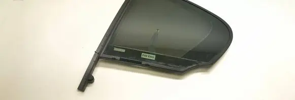 Rear vent window glass