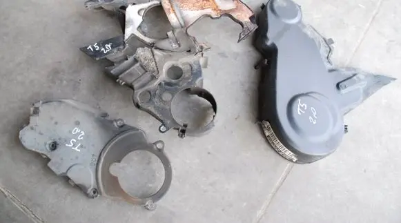 Volkswagen Transporter - Caravelle T5 Timing chain cover 105KM