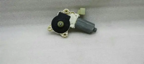 Mercedes-Benz CLS C219 Front door window regulator motor A2198200542