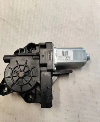 Volvo V70 Front door window regulator motor WR12291 171221 970713102